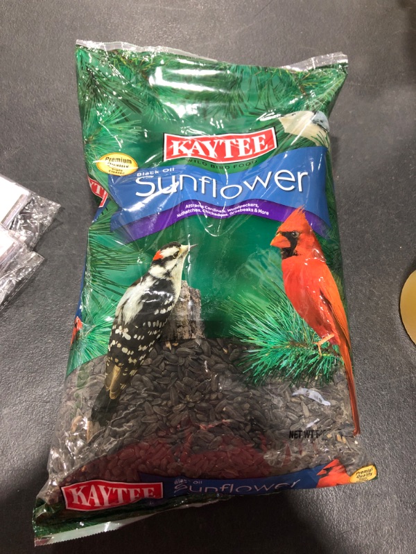 Photo 2 of 5 Lbs Sunflower Oil Wild Bird Food