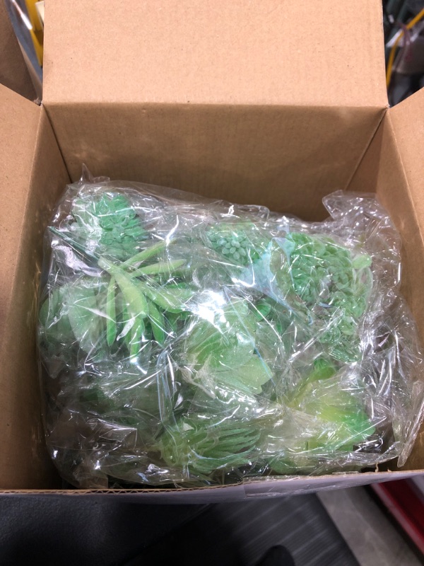 Photo 1 of 36 pieces of decor for terrarium (artificial plants, etc)