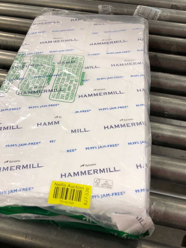 Photo 2 of hammermill 500 ream paper 11 by 17