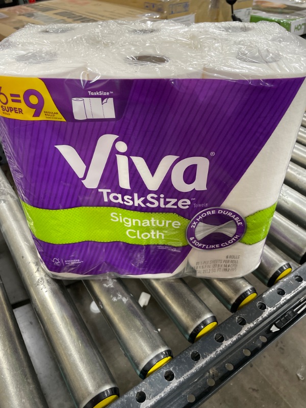 Photo 2 of Viva Signature Cloth Paper Towels, Task Size 