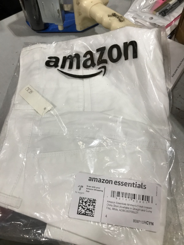 Photo 2 of Amazon Essentials Women's 5" Inseam Chino Short (Available in Straight and Curvy Fits) Classic White 4