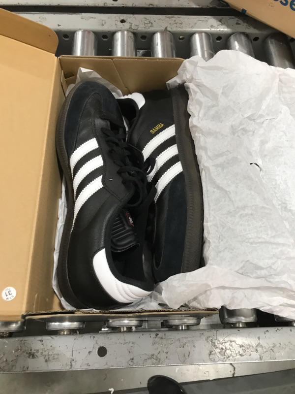 Photo 2 of Adidas Samba Classic Black/White 11