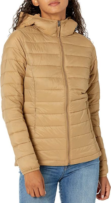 Photo 1 of Amazon Essentials Women's Lightweight Long-Sleeve Full-Zip Water-Resistant Packable Hooded Puffer Jacket
SIZE XL