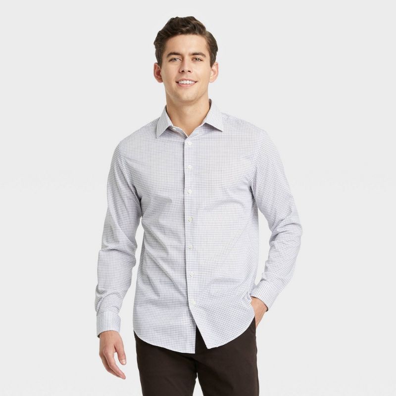 Photo 1 of  Performance Dress Long Sleeve Button-Down Shirt - Goodfellow & Co™
SIZE M