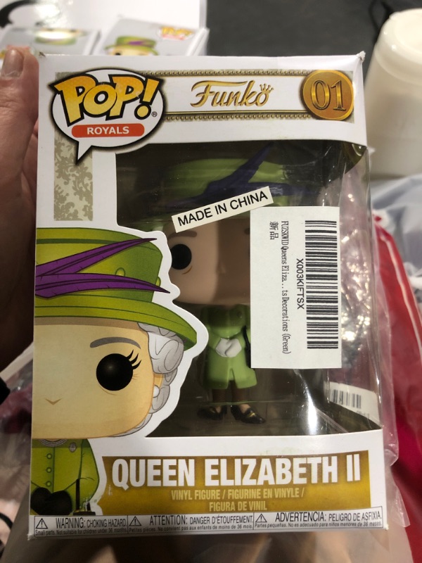 Photo 1 of Funko Pop! Royals: Royals - Queen Elizabeth II Action Figures, Multicolor, Standard
