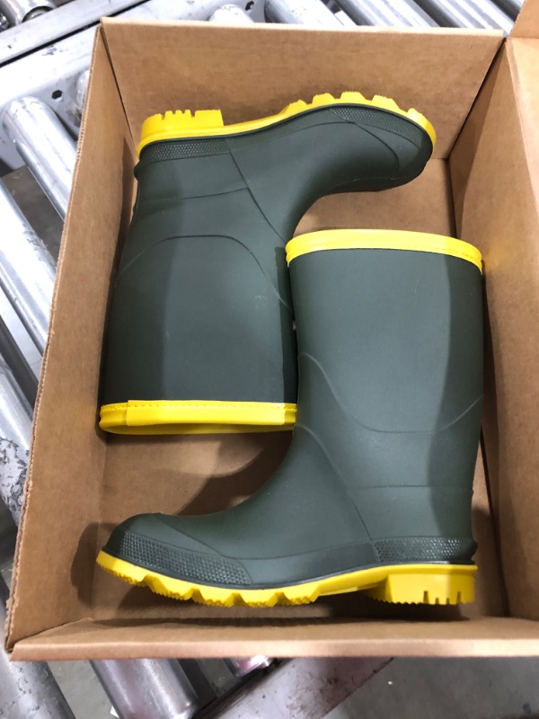 Photo 2 of Amoji Kids Rain shoes Easy On Rubber Rain Boots (Little Kid/Big Kid) 3-4 Big Kid Armygreen