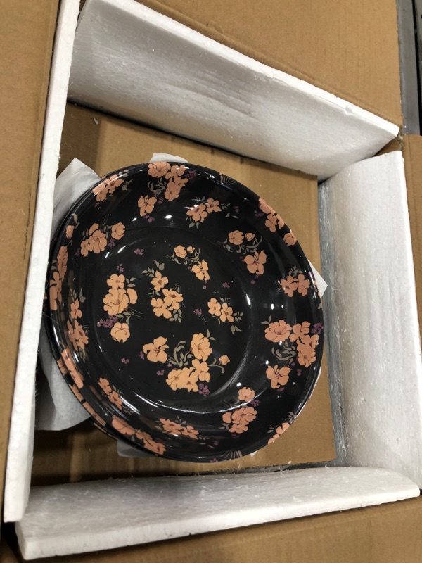 Photo 1 of 6 set plastic decoration plates 