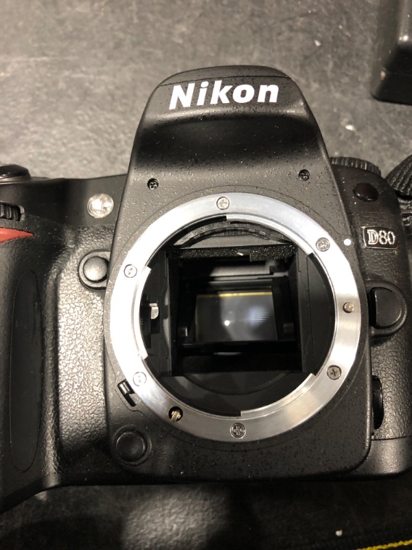 Photo 5 of Nikon D80 DSLR Camera (Body only) (OLD MODEL) D80 Body Only