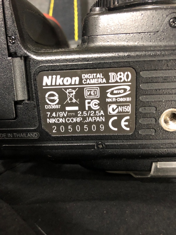 Photo 8 of Nikon D80 DSLR Camera (Body only) (OLD MODEL) D80 Body Only