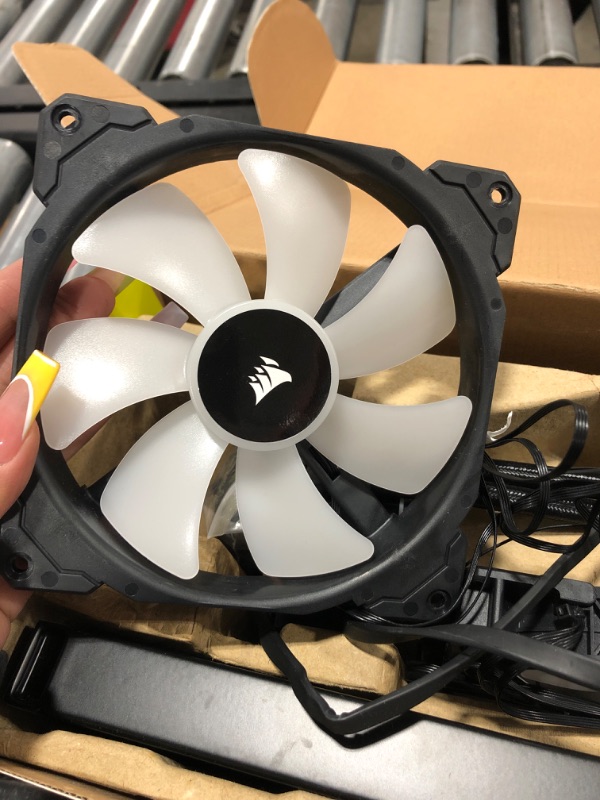 Photo 2 of CORSAIR iCUE H170i ELITE CAPELLIX Liquid CPU Cooler - 33 Dynamic RGB LEDs - 140mm Fans - 420mm Radiator - COMMANDER CORE Smart Lighting Controller - CORSAIR iCUE Software Compatible - Zero RPM Fan RGB Pump + Fans 420mm Elite Capellix Cooler