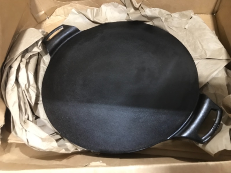 Photo 2 of 15" Cast Iron Pizza Pan