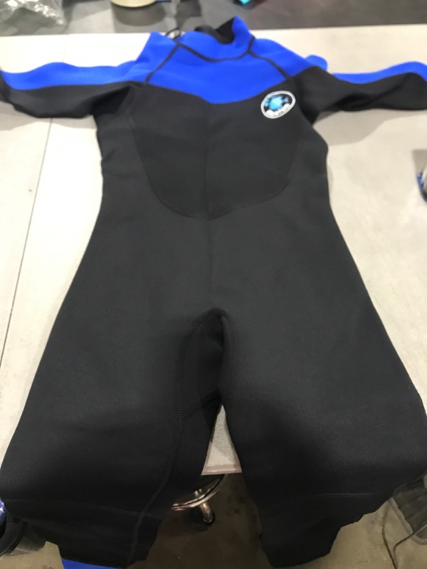 Photo 2 of REALON Wetsuit Kids for Boys/Girls Full/Shorty Baby One Piece Wet Suit 2mm Neoprene 3t to 12t Toddler/Infant Swimsuit for Surfing Snorkeling Swimming 2mm blue full Large