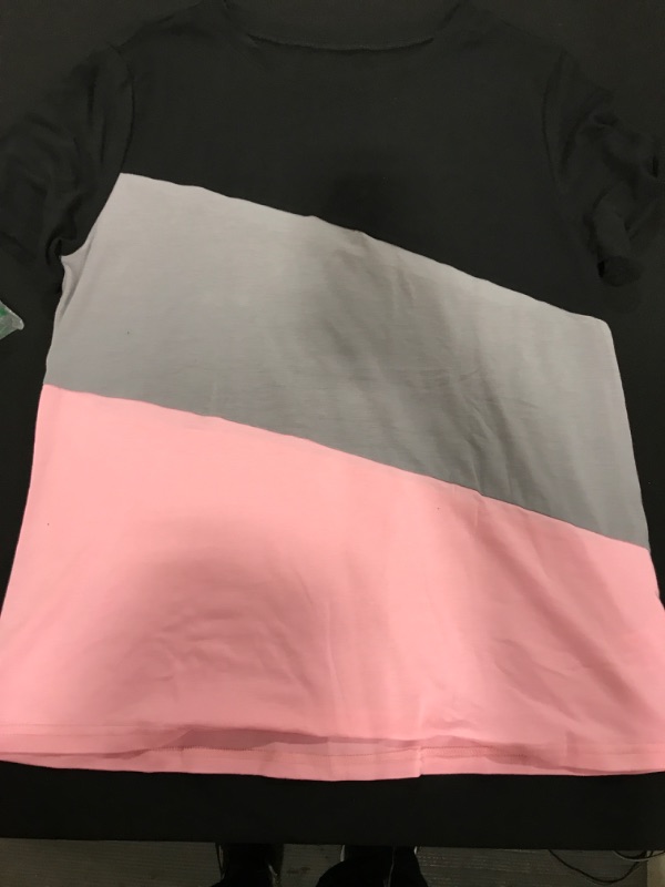 Photo 1 of [Size M] Basic Color Block Tee