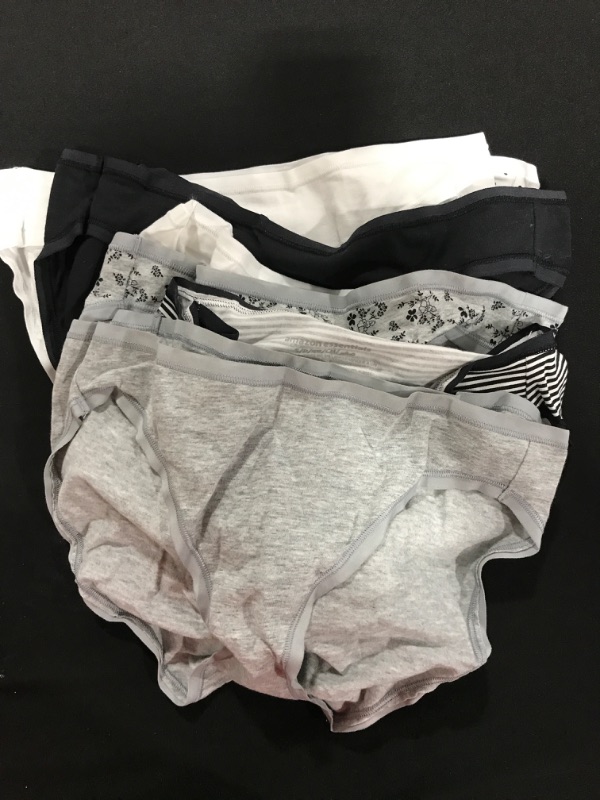 Photo 1 of [Size S] Amazon Essentials Womens Panties 10pc