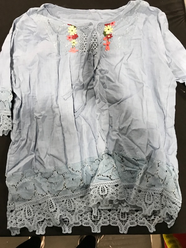 Photo 1 of [Size M/L] Womens Blue Floral Blouse