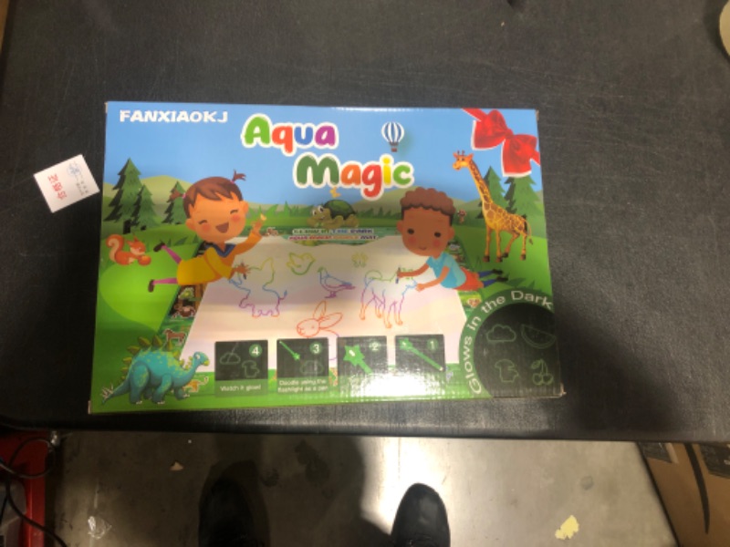 Photo 1 of aqua magic drawing mat