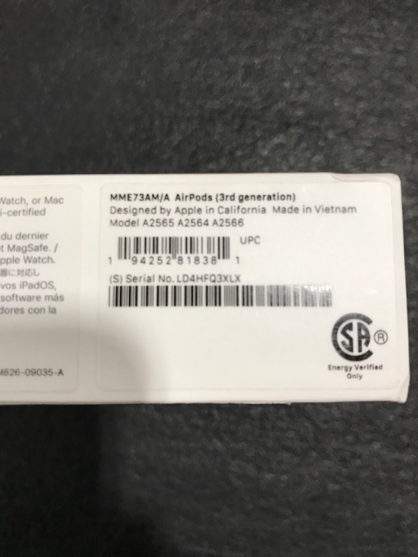 Photo 5 of Apple AirPods (3rd Generation) Wireless Earbuds with MagSafe Charging Case. Spatial Audio, Sweat and Water Resistant, Up to 30 Hours of Battery Life. Bluetooth Headphones for iPhone. PRIOR USE. MISSING 1 EARBUD. 