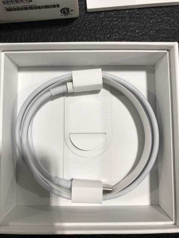 Photo 4 of Apple AirPods (3rd Generation) Wireless Earbuds with MagSafe Charging Case. Spatial Audio, Sweat and Water Resistant, Up to 30 Hours of Battery Life. Bluetooth Headphones for iPhone. PRIOR USE. MISSING 1 EARBUD. 