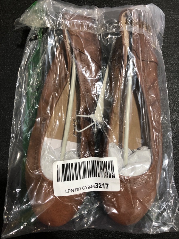 Photo 1 of Amazon Essentials Women's Belice Ballet Flat 10.5 Tan, Faux Leather. 