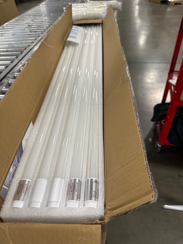 Photo 2 of 20 Pack 4FT LED T8 Hybrid Type A+B Light Tube, 18W, Plug & Play or Ballast Bypass, Single-Ended OR Double-Ended, 5000K, 2400lm, Frosted Cover, T8 T10 T12 for G13, , 120-277V, UL Listed 4 Ft | 5000k