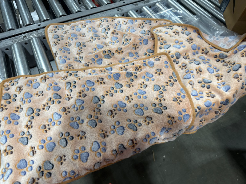Photo 1 of 3 Pcs Pet Blanket Dog Puppy Blanket Paw Print Fleece Blanket for Small Medium Large Pet Dog Cat Warm Soft Sleep Mat Guinea Pig Cage Liners Blanket (Coffee, Small)
