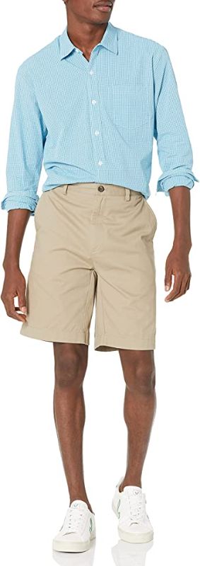 Photo 1 of Amazon Essentials Men's Classic-Fit 9" Short
Size 32