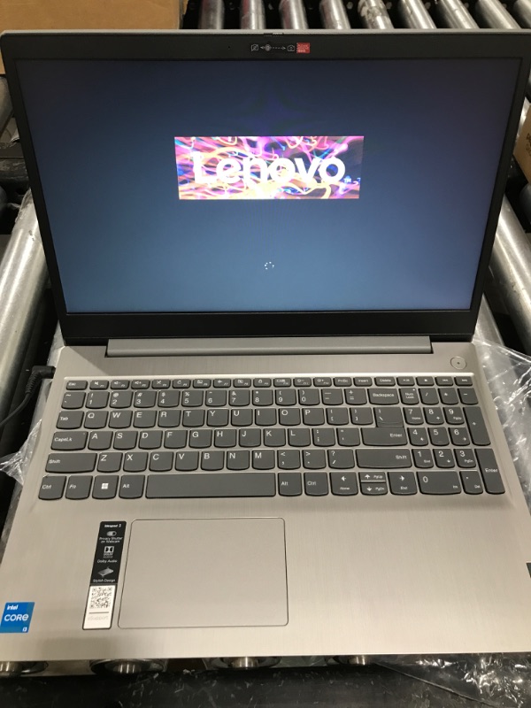 Photo 3 of Lenovo - Ideapad 3i 15.6" HD Touch Laptop - Core i3-1115G4 - 8GB Memory - 256GB SSD - Platinum Grey 81X800MCUS