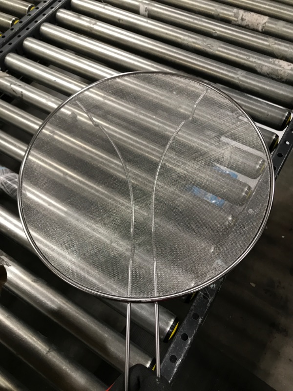 Photo 2 of 12" Splatter Screen for Cooking, Stainless Steel Fine Mesh for Frying Pan, Grease Guard for Pan to Stop Hot Oil Splatter, Protect the Skin From Burns, Safe Cooking Lid