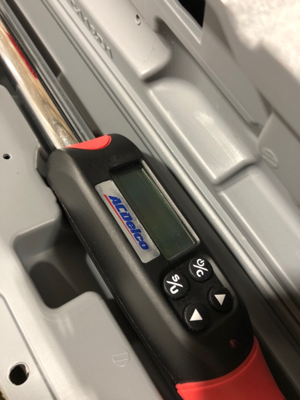 Photo 3 of ACDelco ARM601-4 1/2” (14.8 to 147.5 ft-lbs.) Heavy Duty Digital Torque Wrench 