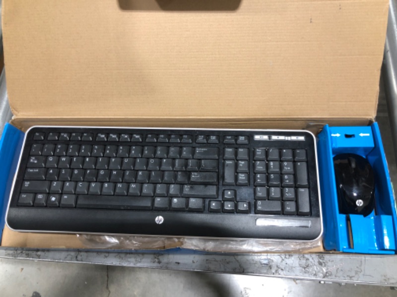 Photo 2 of HP Wireless Keyboard and Mouse 300 Black