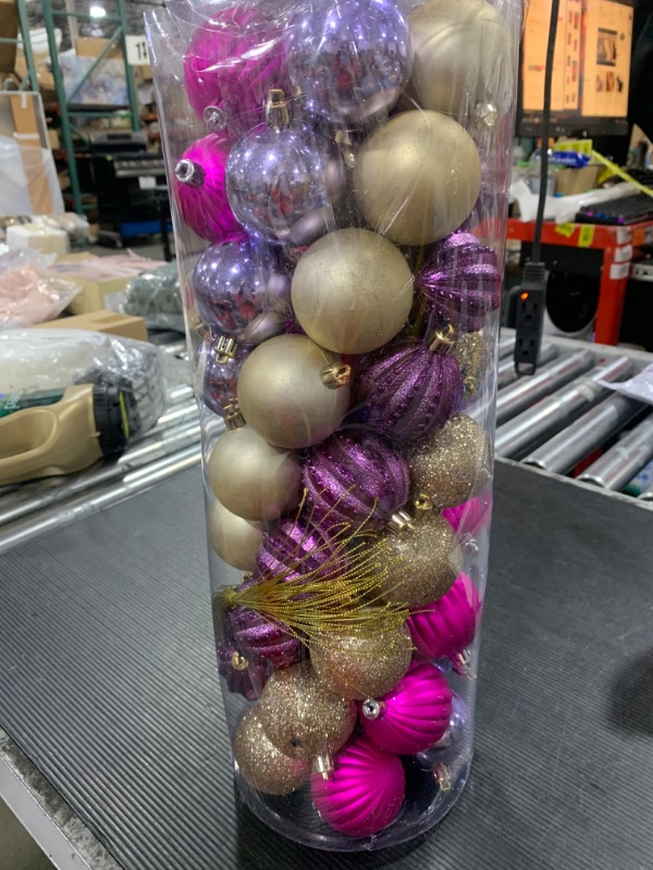 Photo 1 of 45Pcs 6cm/2.36inch Christmas Balls Glitter Christmas Tree Ornaments Hanging Christmas Home Decorations for Home House Bar Party(Lavender/Fuchsia/Platinum)