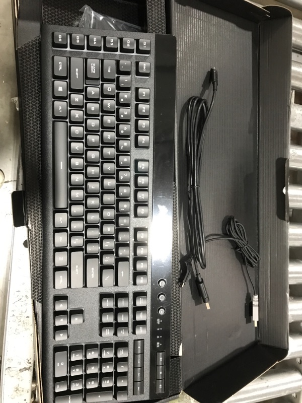 Photo 5 of Corsair CH-925C115-NA Gaming Bundle & K57 RGB Wirrless Gaming Keyboard