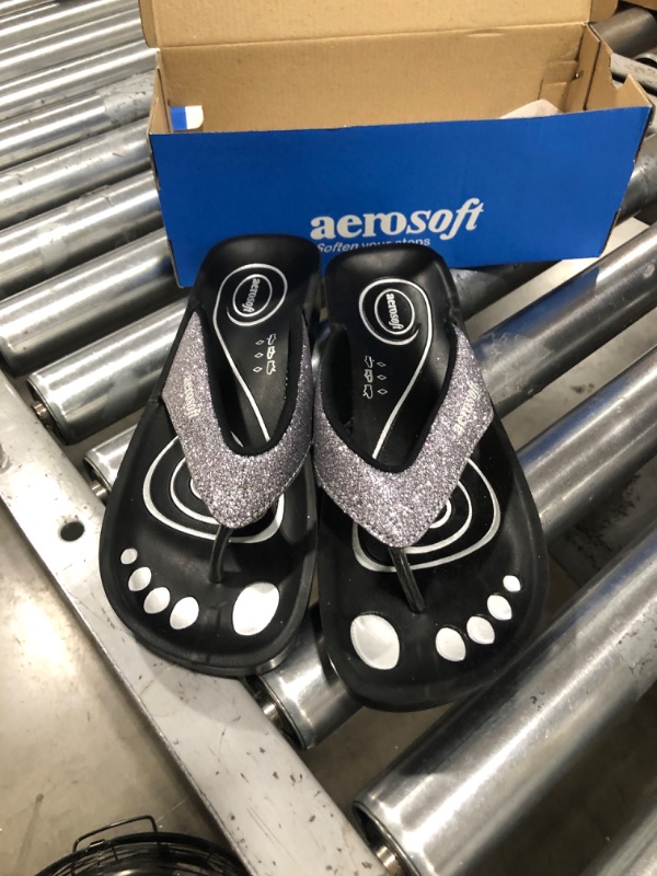 Photo 1 of Aerosoft Womens Gliteratti Flip Flop, Adult SIZE 10 Glitter Grey