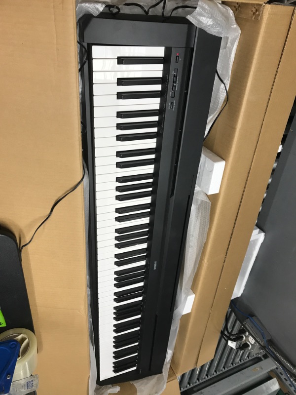 Photo 2 of (minor damage) YAMAHA P71 88-Key Weighted Action Digital Piano with Sustain Pedal and Power Supply (Amazon-Exclusive) P71 Black Digital Piano