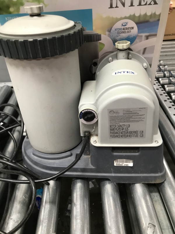 Photo 2 of INTEX 28633EG C2500 Krystal Clear Cartridge Filter Pump for Above Ground Pools: 2500 GPH Pump Flow Rate – Improved Circulation and Filtration – Easy Installation- Improved Water Clarity- Easy to Clean
******HAS POWER BUT NNEDS REPAIRS******
