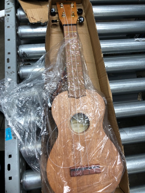 Photo 2 of **SEE NOTES**
Hamano U-200 Standard Mahogany Ukulele Outfit