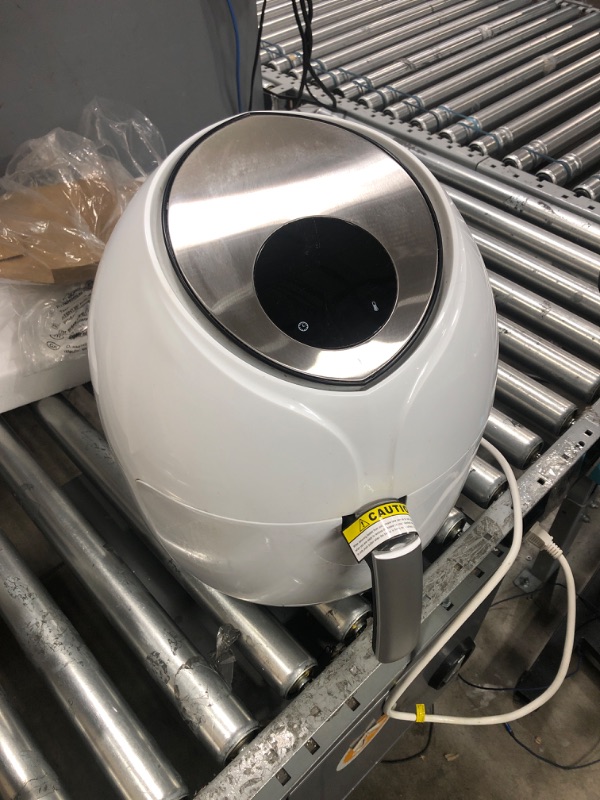 Photo 2 of "NOT FUNCTIONAL, FOR PARTS ONLY" Ultrean Large Air Fryer 8.5 Quart, Electric Hot Airfryer XL Oven Oilless Cooker with 7 Presets, LCD Digital Touch Screen and Nonstick Detachable Basket, ETL/UL Certified,18 Month Warranty,1700W (White)