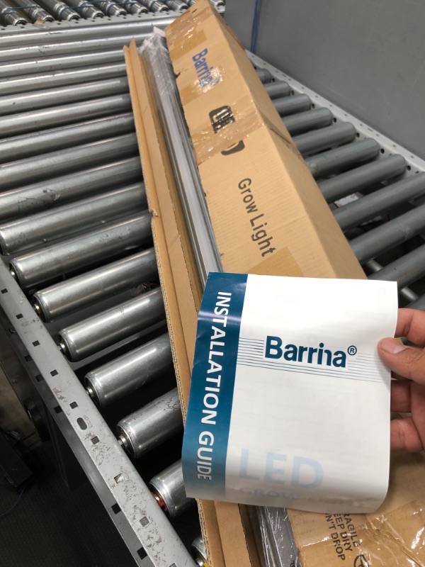 Photo 4 of (6 Pack) Barrina LED T5 Integrated Single Fixture, 4FT, 2200lm, 6500K (Super Bright White), 20W, Utility LED Shop Light, Ceiling and Under Cabinet Light, Corded Electric with ON/OFF Switch, ETL Listed