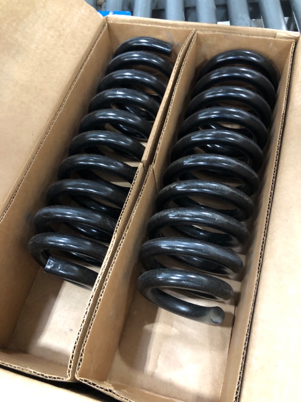 Photo 2 of Moog 81120 Coil Spring Set