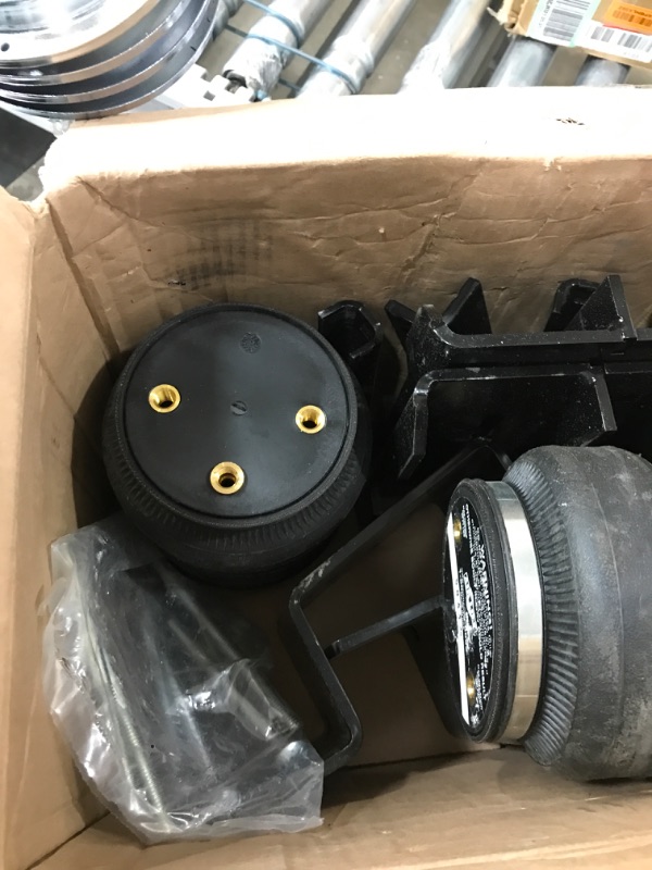 Photo 3 of Air Lift 57231 LoadLifter 5000 Air Suspension Kit