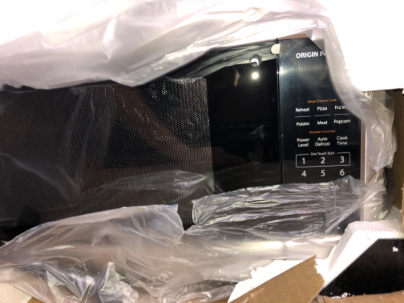 Photo 2 of (PARTS ONLY)TOSHIBA ML-EM45PIT(SS) Countertop Microwave Oven With Inverter Technology, Kitchen Essentials, Smart Sensor, Auto Defrost, 1.6 Cu Ft, 13.6" Removable Turntable, 33lb.&1350W, Stainless Steel 1.6 Cu. Ft.-Inverter