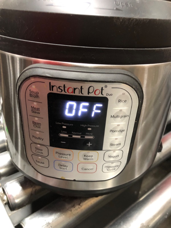 Photo 8 of **DAMAGED/SEE PHOTOS** Instant Pot Duo 7-in-1 Electric Pressure Cooker,