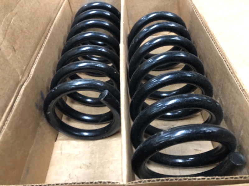 Photo 2 of MOOG 80994 Coil Spring Set