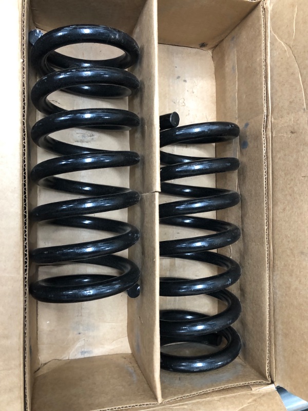 Photo 3 of MOOG 80994 Coil Spring Set