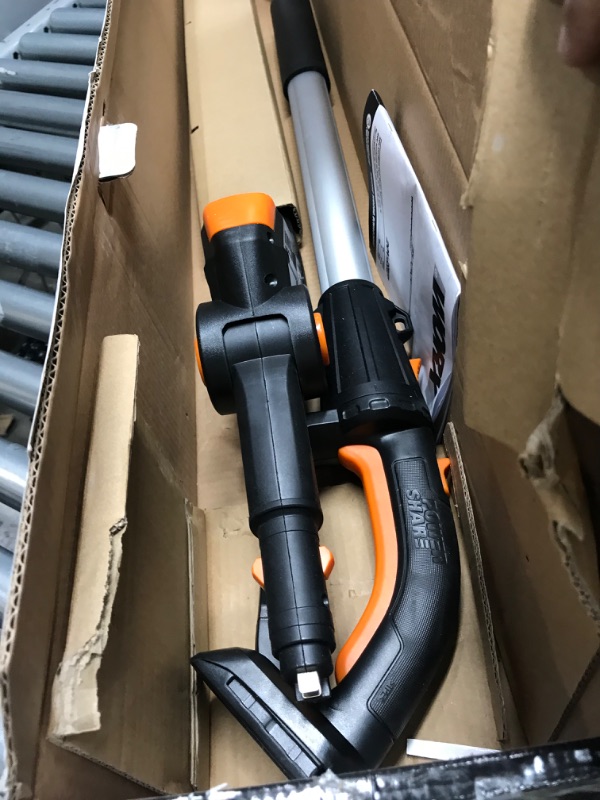 Photo 5 of **MISSING BATTERY** WORX WG252.9 20V Power Share 2-in-1 20" Cordless Hedge Trimmer (Tool Only) 20V Battery + Charger Sold Separately