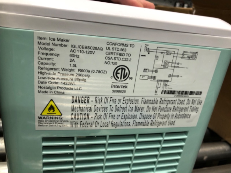 Photo 4 of **SEE NOTES**
Igloo Automatic Ice Maker, Self- Cleaning, Countertop Size, 26 Pounds in 24 Hours, 9 Large or Small Ice Cubes in 7 Minutes, LED Control Panel, Scoop Included, Perfect for Water Bottles, Mixed Drinks
