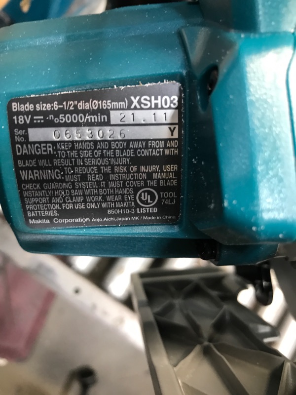 Photo 3 of Makita XSH03Z 18V LXT® Lithium-Ion Brushless Cordless 6-1/2" Circular Saw, Tool Only
