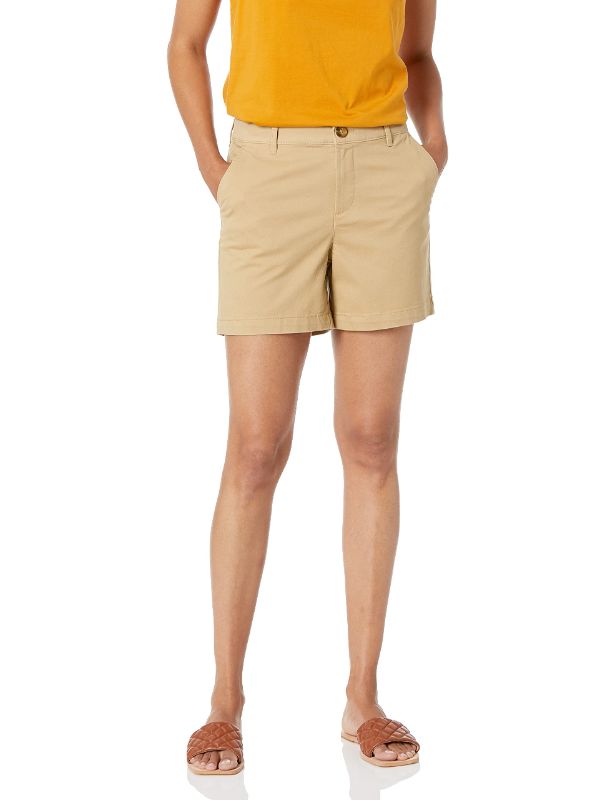 Photo 1 of AMAZON ESSENTIALS 5" INSEAM CHINO SHORT (AVAILABLE IN STRAIGHT AND CURVY FITS) CLASSIC KHAKI BROWN 14
