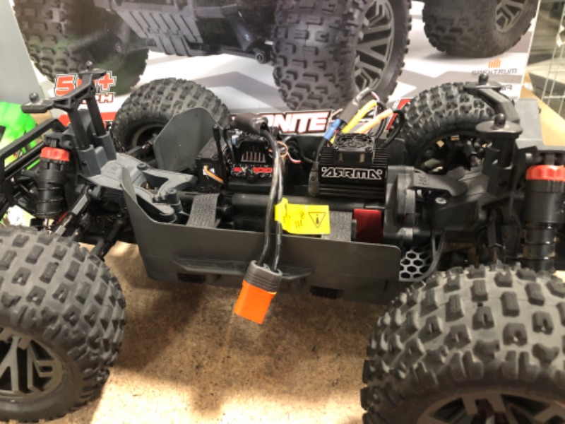 Photo 6 of **LIKE NEW** ARRMA 1/10 Granite 4X4 V3 3S BLX Brushless Monster RC Truck RTR (Transmitter and Receiver Included, Batteries and Charger Required), Green
