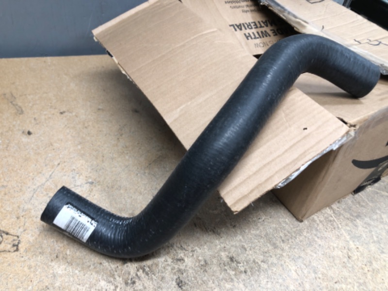 Photo 2 of Gates 22456 Premium Molded Coolant Hose